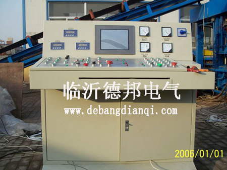 PLC、觸摸屏控制系統(tǒng)214